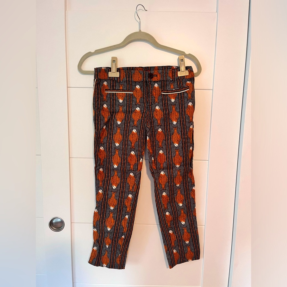 Anthropologie fish pattern capris size 2 petite